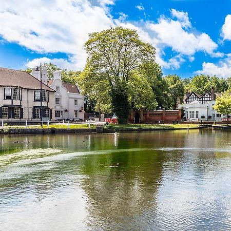 Greyhound Hotel Carshalton Dış mekan fotoğraf