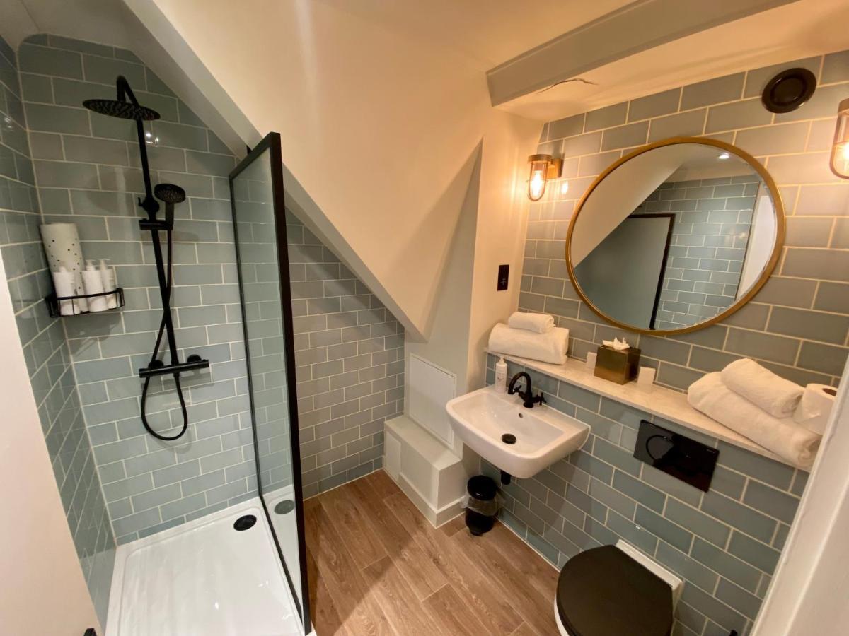Greyhound Hotel Carshalton Dış mekan fotoğraf