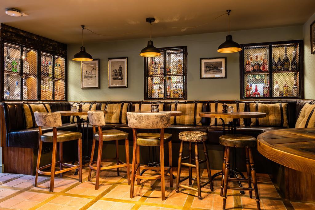 Greyhound Hotel Carshalton Dış mekan fotoğraf