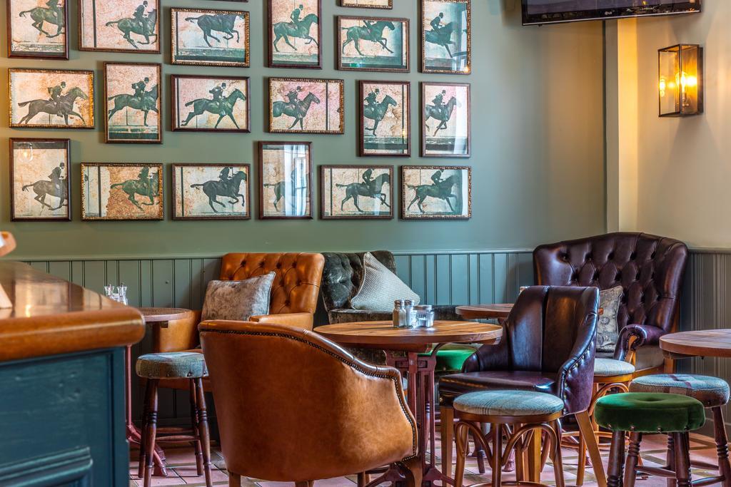 Greyhound Hotel Carshalton Dış mekan fotoğraf