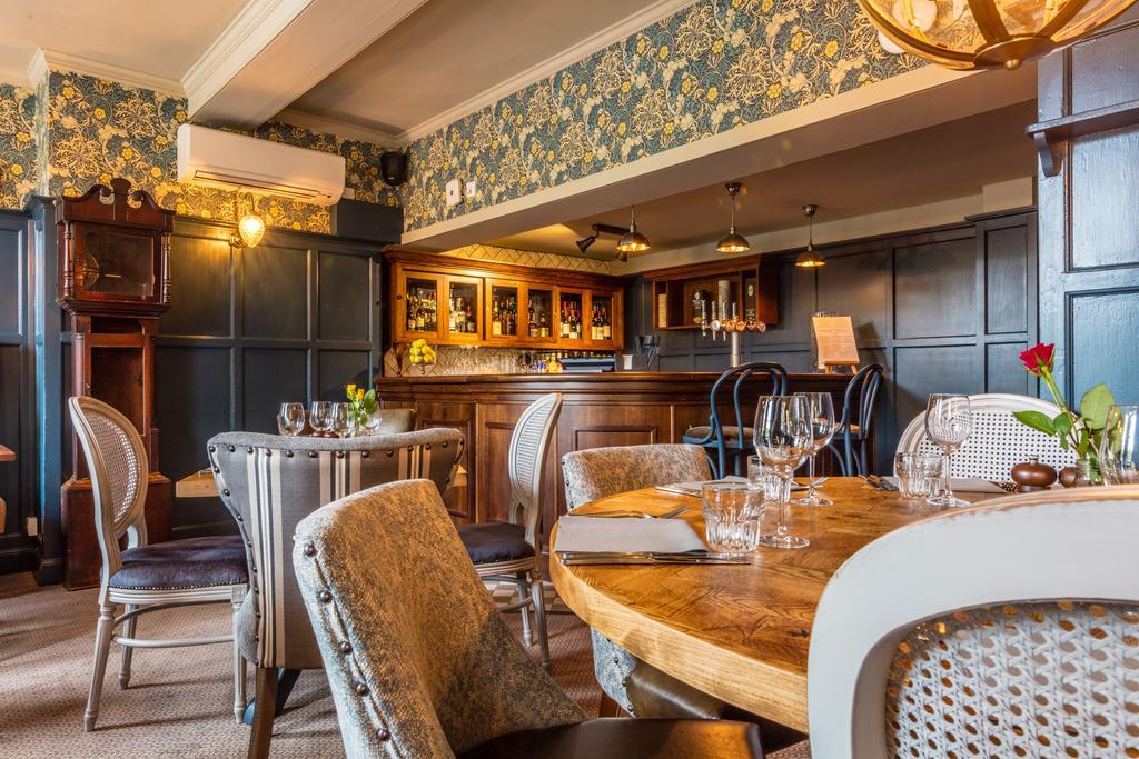 Greyhound Hotel Carshalton Dış mekan fotoğraf