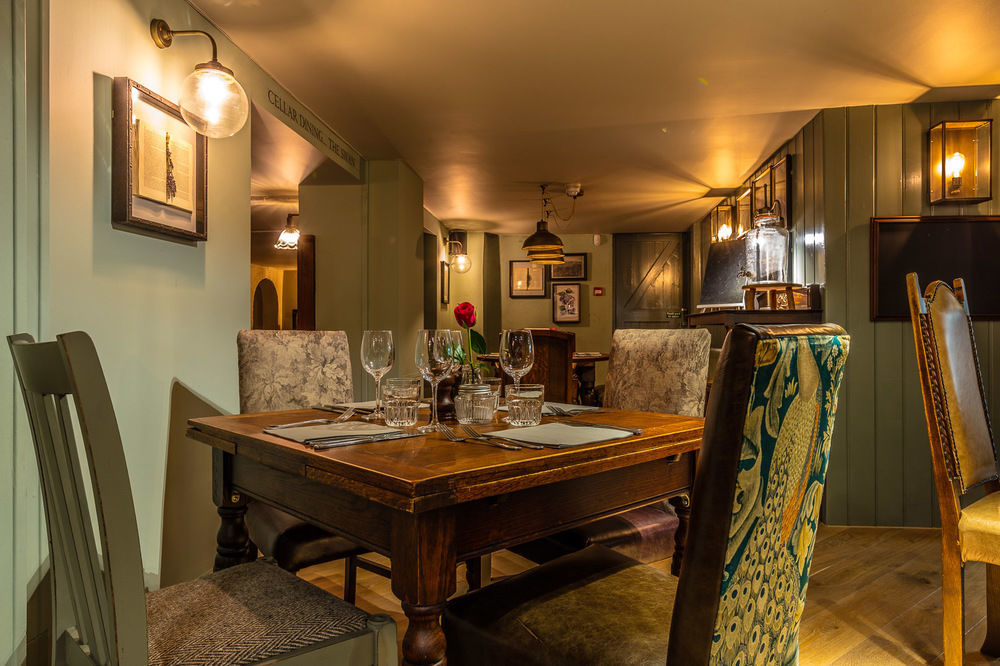 Greyhound Hotel Carshalton Dış mekan fotoğraf