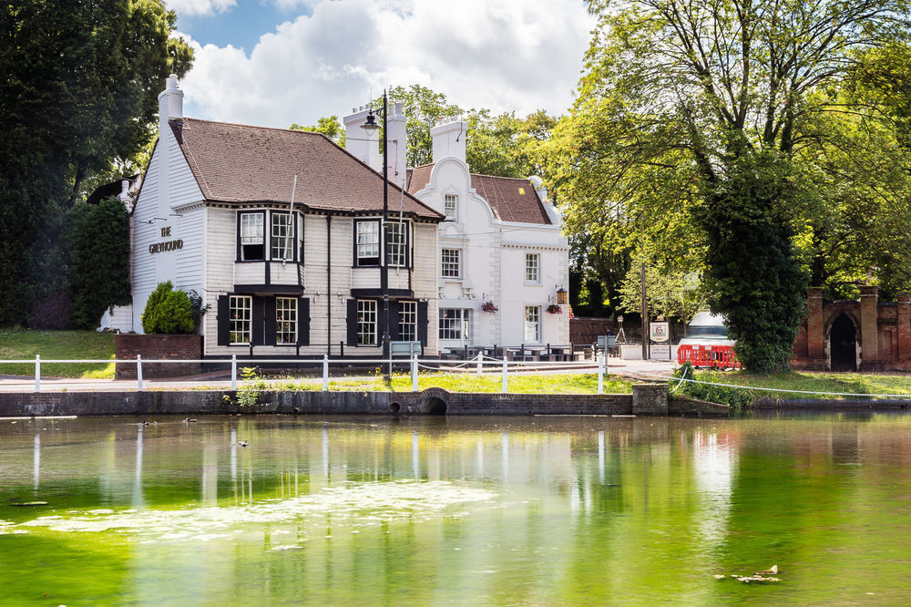 Greyhound Hotel Carshalton Dış mekan fotoğraf